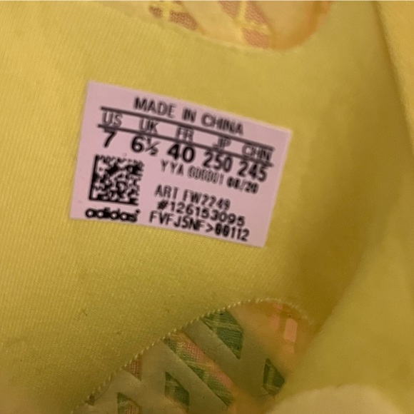 Adidas running shoe solar, yellow size 7 - Picture 6 of 6
